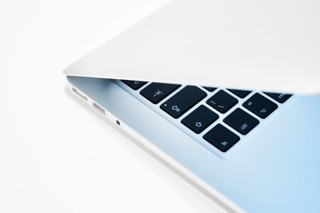 apple laptop featured image
