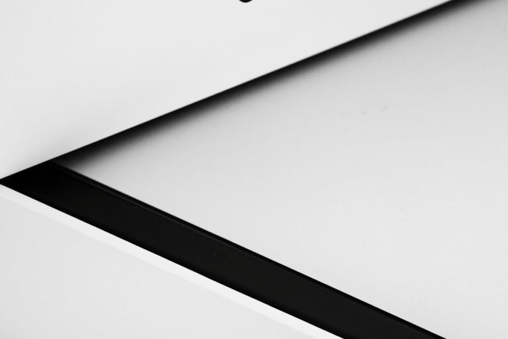 apple laptop featured image