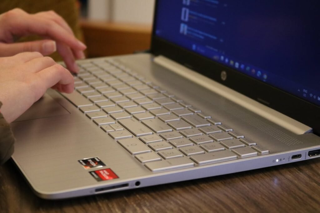 hp laptop featured image