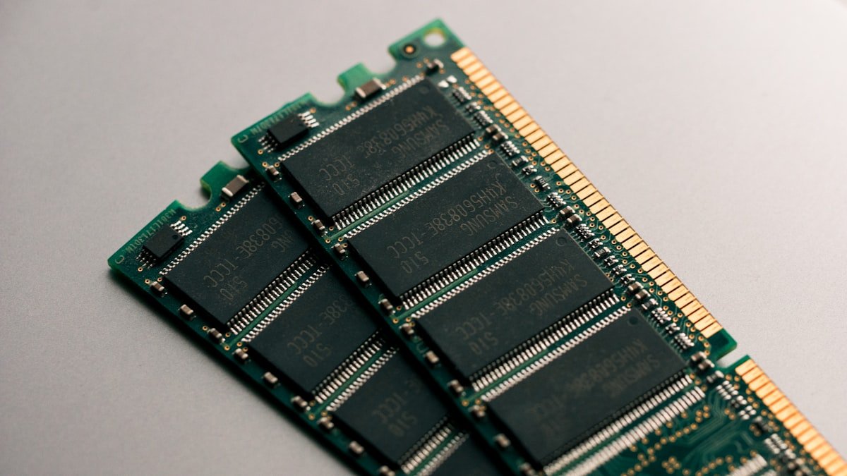 SO-DIMM laptop RAM module with gold contacts